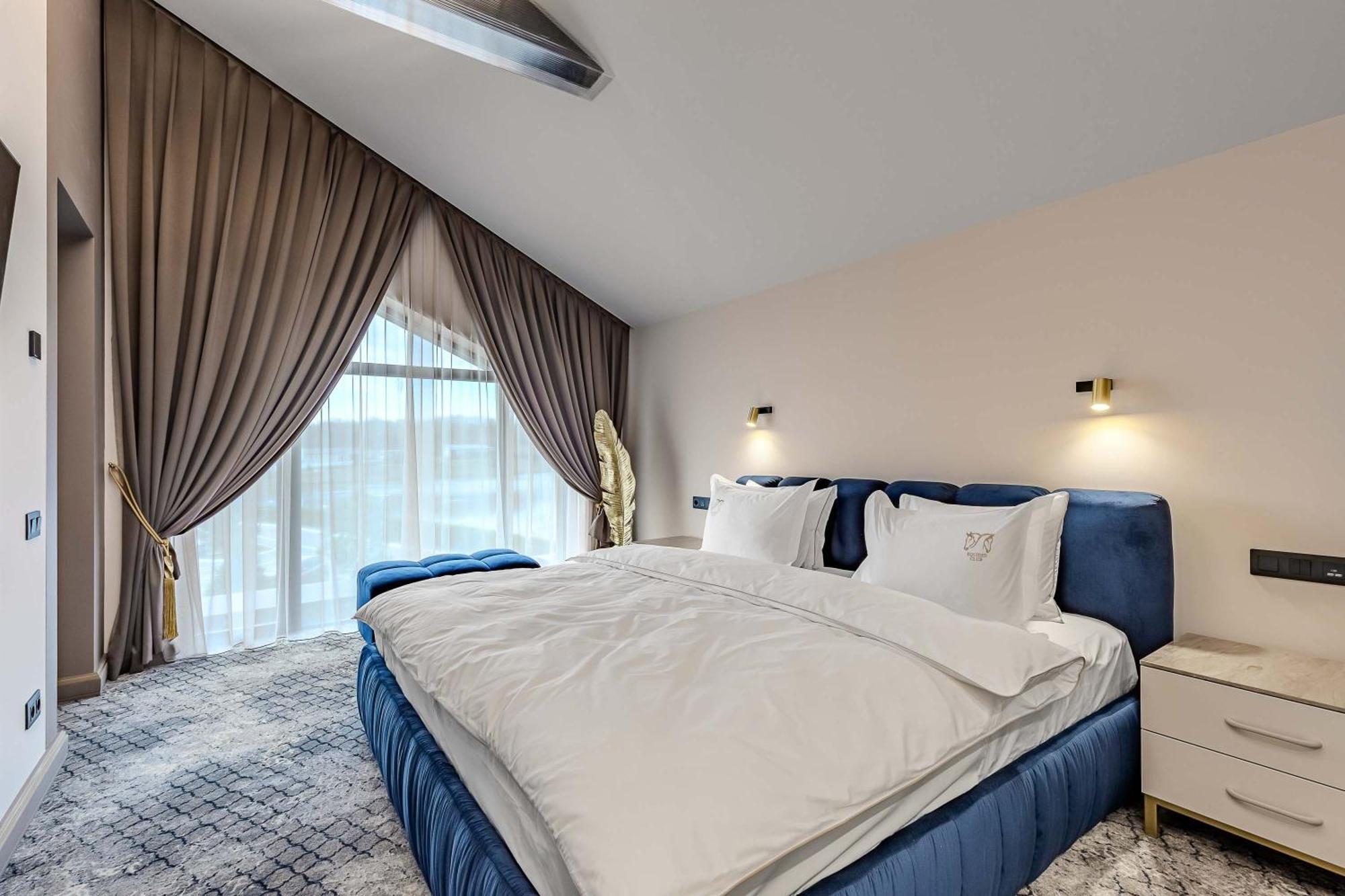 Equides Club 호텔 Lesniki 외부 사진